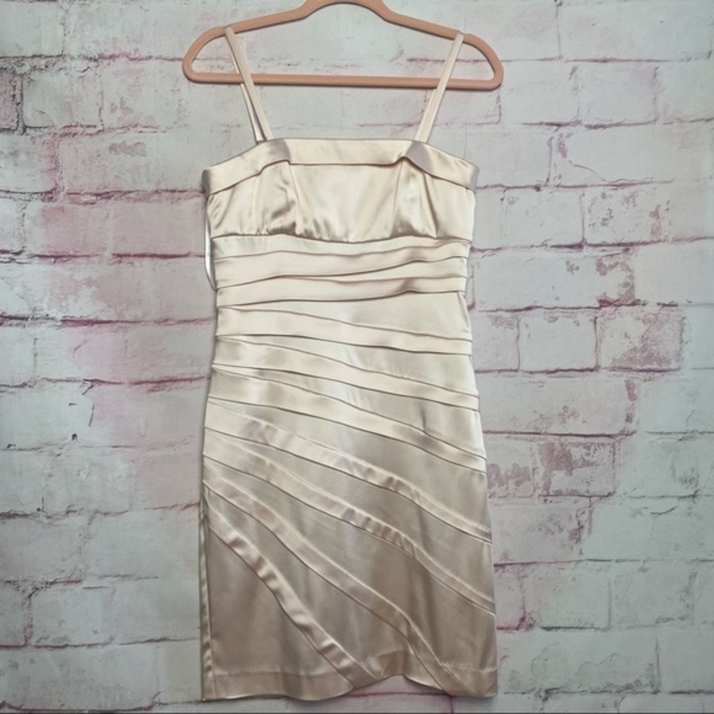 CALVIN KLEIN Silk Light Pink Cocktail Dress - Picture 8 of 9